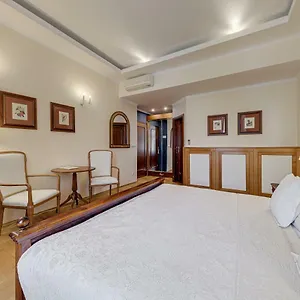 Louren Hotel Prague